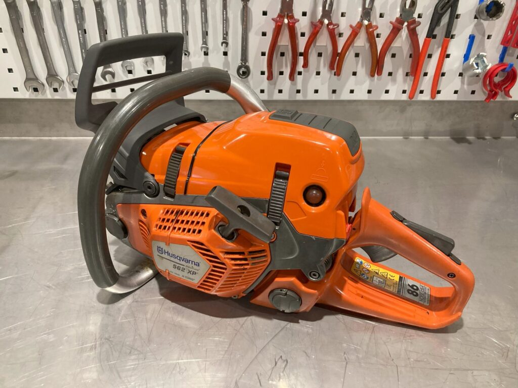 Husqvarna 562 XP — Reconstruite entièrement